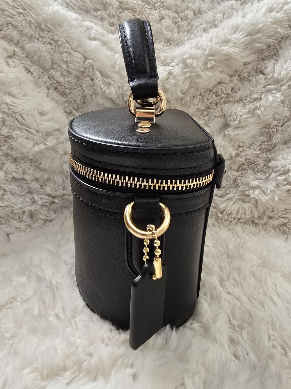 Coach Black Leather Top-Handle Mini Vanity Bag with Gold Hardware - Picture 3 of 12